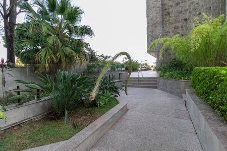 Apartamento para alugar com 245m², 3 quartos e 2 vagasEntrada