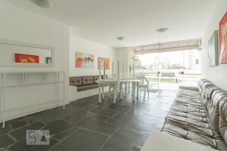 Apartamento à venda com 70m², 3 quartos e 1 vaga Apartamento à venda com 70m², 3 quartos e 1 vagaÁrea Comum