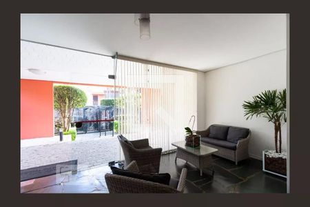 Apartamento à venda com 70m², 3 quartos e 1 vaga Apartamento à venda com 70m², 3 quartos e 1 vagaHall Social