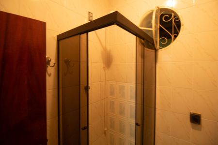 Casa à venda com 440m², 5 quartos e 3 vagas Casa à venda com 440m², 5 quartos e 3 vagasBanheiro 3