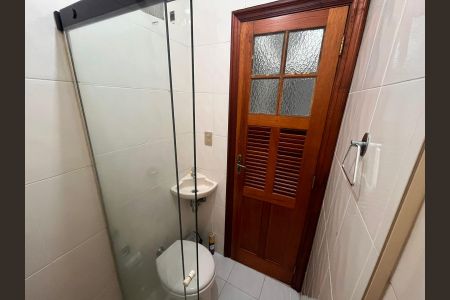 Apartamento à venda com 125m², 3 quartos e 1 vaga Apartamento à venda com 125m², 3 quartos e 1 vagaBanheiro de serviço