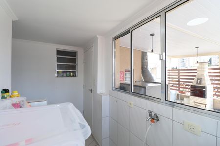 Apartamento à venda com 240m², 3 quartos e sem vagaÁrea de Serviço