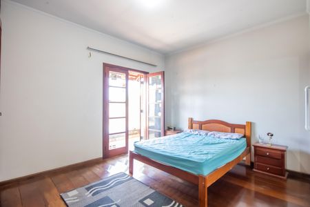 Casa à venda com 336m², 4 quartos e 4 vagasSuíte 2