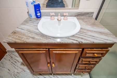 Casa à venda com 336m², 4 quartos e 4 vagasBanheiro da Suíte 2