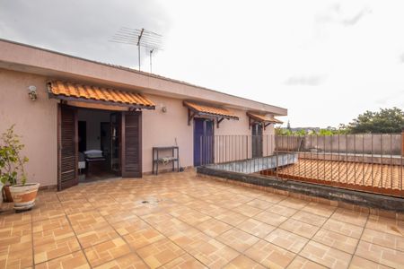 Casa à venda com 336m², 4 quartos e 4 vagasVaranda