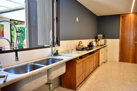 Casa para alugar com 290m², 4 quartos e 5 vagasCozinha