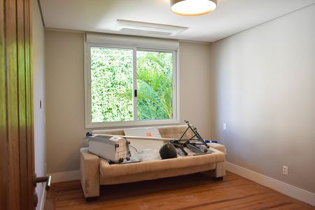 Casa para alugar com 290m², 4 quartos e 5 vagasSuíte 2