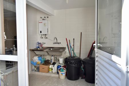 Casa para alugar com 290m², 4 quartos e 5 vagasÁrea de Serviço