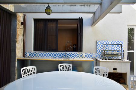 Casa para alugar com 290m², 4 quartos e 5 vagasÁrea gourmet