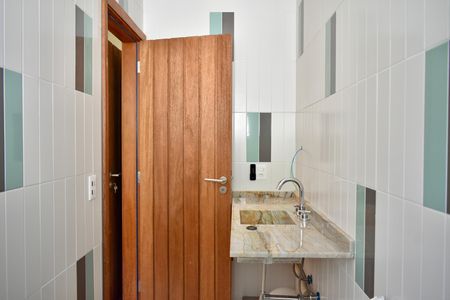 Casa para alugar com 290m², 4 quartos e 5 vagasBanheiro da Suíte 2