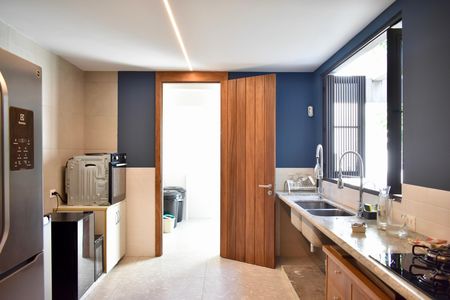Casa para alugar com 290m², 4 quartos e 5 vagasCozinha