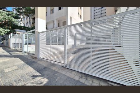 Apartamento à venda com 120m², 3 quartos e 2 vagasFachada