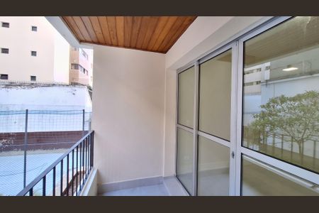 Apartamento à venda com 120m², 3 quartos e 2 vagasVaranda