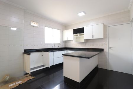 Apartamento à venda com 120m², 3 quartos e 2 vagasCozinha