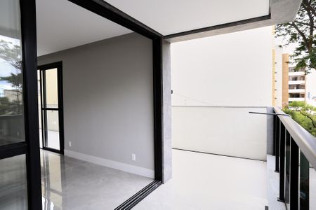 Apartamento à venda com 218m², 3 quartos e 2 vagasVaranda 