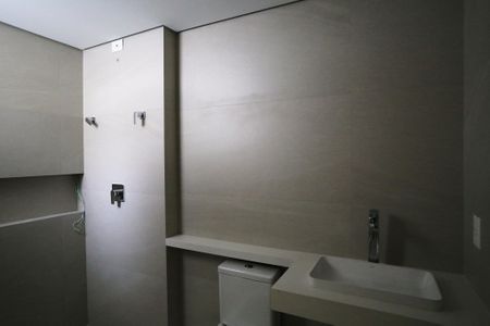Apartamento à venda com 218m², 3 quartos e 2 vagasBanheiro da Suíte