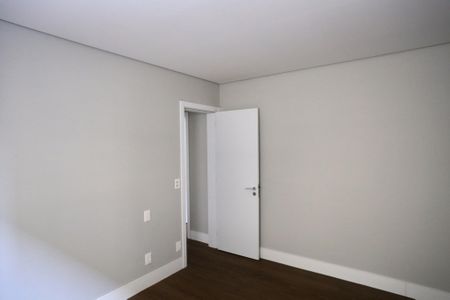 Apartamento à venda com 218m², 3 quartos e 2 vagasSuíte