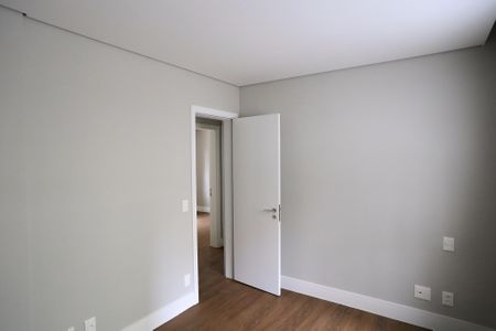 Apartamento à venda com 218m², 3 quartos e 2 vagasQuarto 1