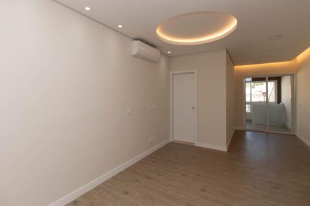 Casa à venda com 187m², 2 quartos e 4 vagas Casa à venda com 187m², 2 quartos e 4 vagasQuarto Suíte 2