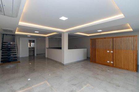 Casa à venda com 187m², 2 quartos e 4 vagas Casa à venda com 187m², 2 quartos e 4 vagasSala