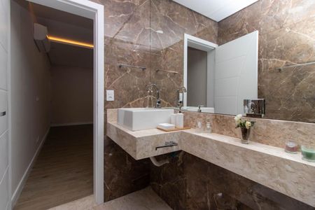 Casa à venda com 187m², 2 quartos e 4 vagas Casa à venda com 187m², 2 quartos e 4 vagasBanheiro da Suíte 1