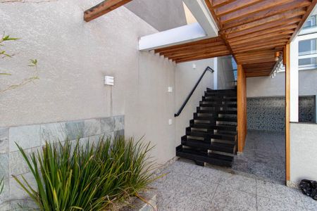 Casa à venda com 187m², 2 quartos e 4 vagas Casa à venda com 187m², 2 quartos e 4 vagasEntrada