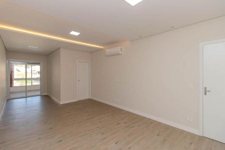 Casa à venda com 187m², 2 quartos e 4 vagas Casa à venda com 187m², 2 quartos e 4 vagasQuarto Suíte 1