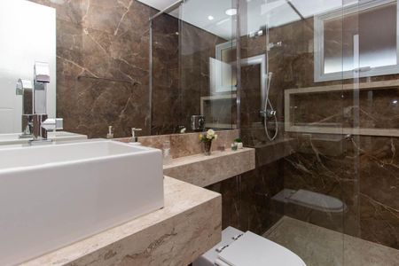 Casa à venda com 187m², 2 quartos e 4 vagas Casa à venda com 187m², 2 quartos e 4 vagasBanheiro da Suíte 1