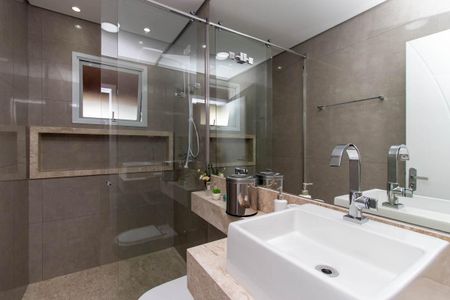 Casa à venda com 187m², 2 quartos e 4 vagas Casa à venda com 187m², 2 quartos e 4 vagasBanheiro da Suíte 2