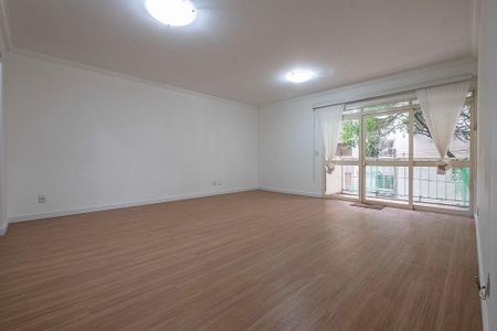 Apartamento para alugar com 123m², 3 quartos e 1 vaga Apartamento para alugar com 123m², 3 quartos e 1 vagaSala