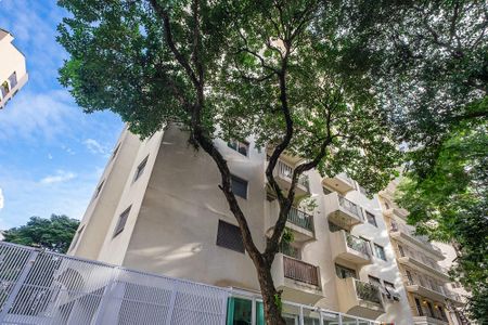 Apartamento para alugar com 123m², 3 quartos e 1 vaga Apartamento para alugar com 123m², 3 quartos e 1 vagaFachada