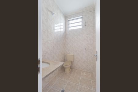 Casa à venda com 188m², 2 quartos e sem vaga Casa à venda com 188m², 2 quartos e sem vagaBanheiro 1