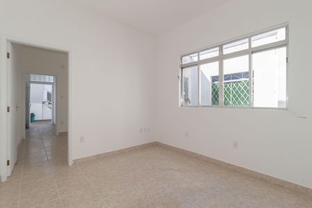 Casa à venda com 188m², 2 quartos e sem vaga Casa à venda com 188m², 2 quartos e sem vagaSala de Estar