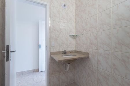 Casa à venda com 188m², 2 quartos e sem vaga Casa à venda com 188m², 2 quartos e sem vagaBanheiro 2