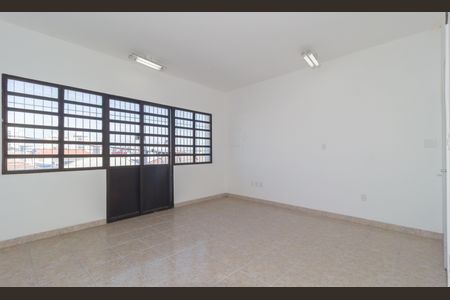 Casa à venda com 188m², 2 quartos e sem vaga Casa à venda com 188m², 2 quartos e sem vagaQuarto 1