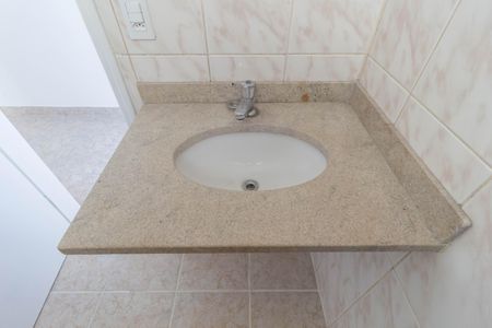 Casa à venda com 188m², 2 quartos e sem vaga Casa à venda com 188m², 2 quartos e sem vagaDetalhe - Banheiro 2