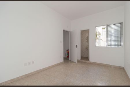 Casa à venda com 188m², 2 quartos e sem vaga Casa à venda com 188m², 2 quartos e sem vagaQuarto 2