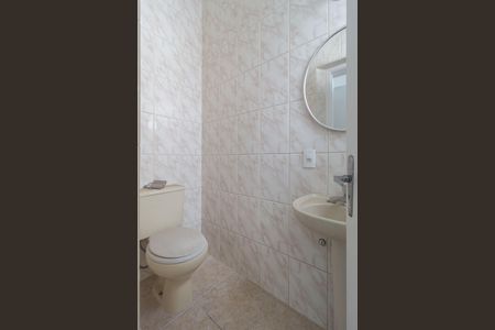 Casa à venda com 188m², 2 quartos e sem vaga Casa à venda com 188m², 2 quartos e sem vagaLavabo 1