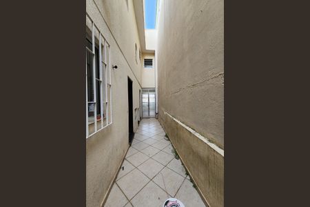 Casa à venda com 150m², 4 quartos e 3 vagasCorredor Externo