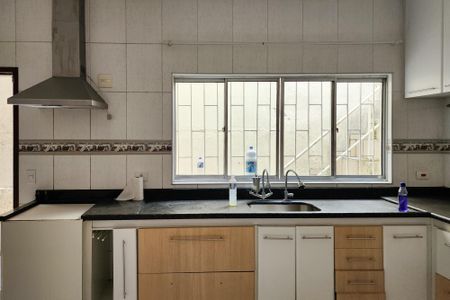 Casa à venda com 150m², 4 quartos e 3 vagasCozinha