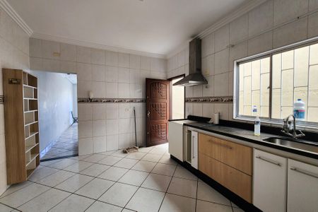 Casa à venda com 150m², 4 quartos e 3 vagasCozinha
