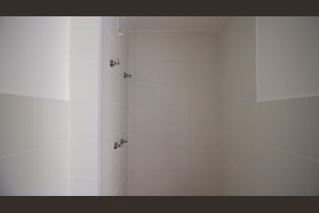 Apartamento à venda com 57m², 2 quartos e 1 vaga Apartamento à venda com 57m², 2 quartos e 1 vagaBanheiro Social