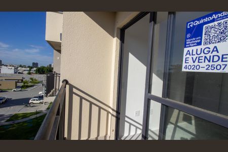 Apartamento à venda com 57m², 2 quartos e 1 vaga Apartamento à venda com 57m², 2 quartos e 1 vagaVaranda