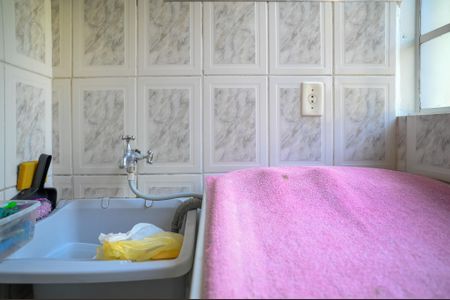 Apartamento à venda com 47m², 2 quartos e 1 vaga Apartamento à venda com 47m², 2 quartos e 1 vagaÁrea de Serviço