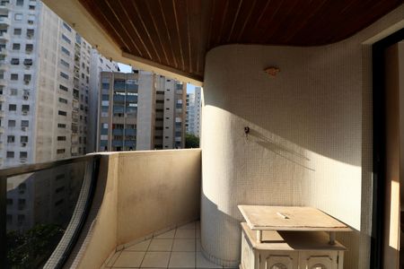 Apartamento para alugar com 104m², 3 quartos e 2 vagasVaranda