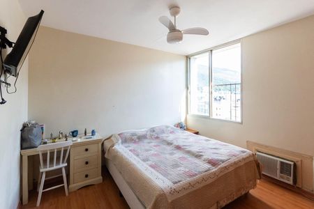 Apartamento à venda com 105m², 3 quartos e 1 vagaQuarto 2