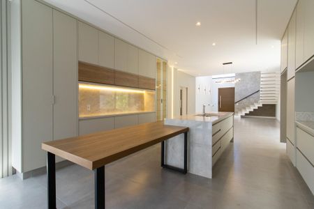 Casa de condomínio à venda com 240m², 3 quartos e 4 vagasCozinha