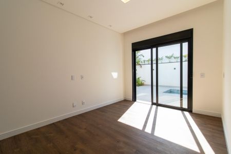 Casa de condomínio à venda com 240m², 3 quartos e 4 vagasSuíte 1