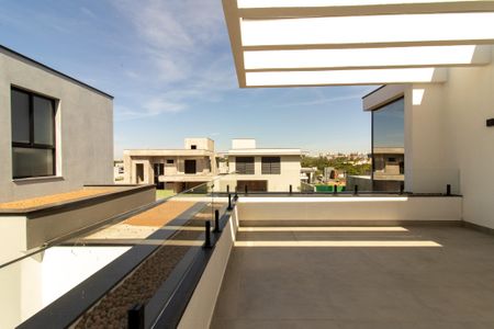 Casa de condomínio à venda com 240m², 3 quartos e 4 vagasVaranda da Sala 2