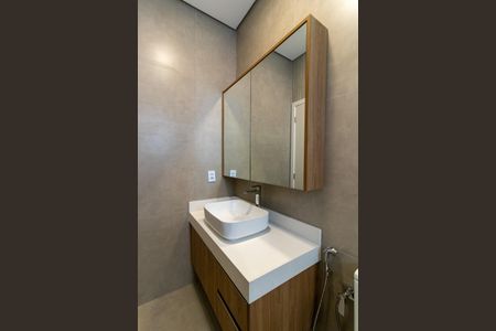 Casa de condomínio à venda com 240m², 3 quartos e 4 vagasBanheiro da Suíte 3